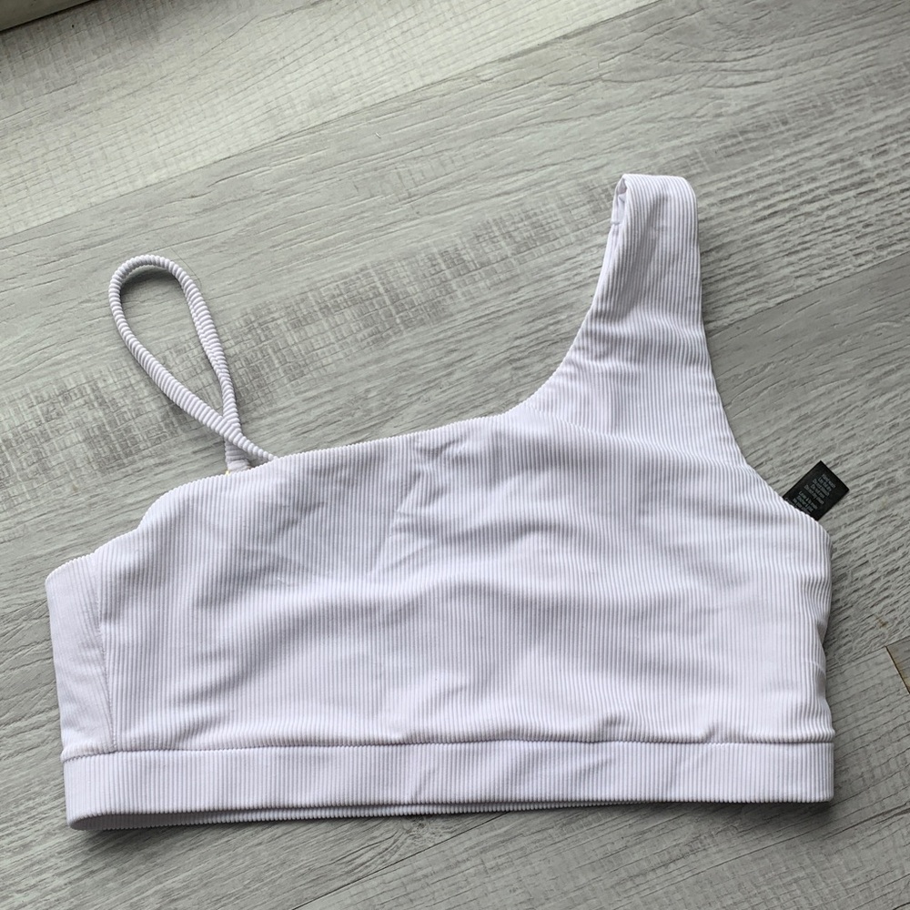 Beach Riot Sport White Ribbed Top, size L.